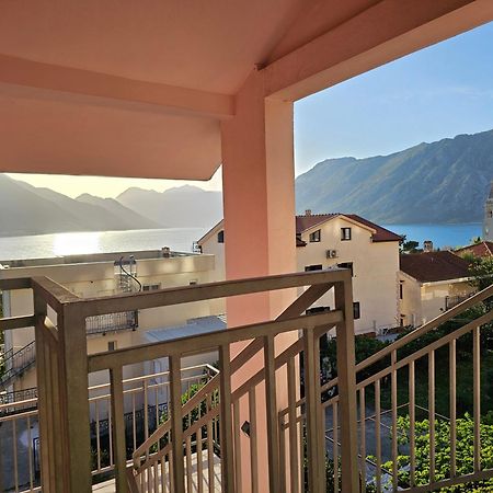 Modern Seaside Escape - Stunning Sea View - Private & Stylish Lejlighed Kotor Eksteriør billede