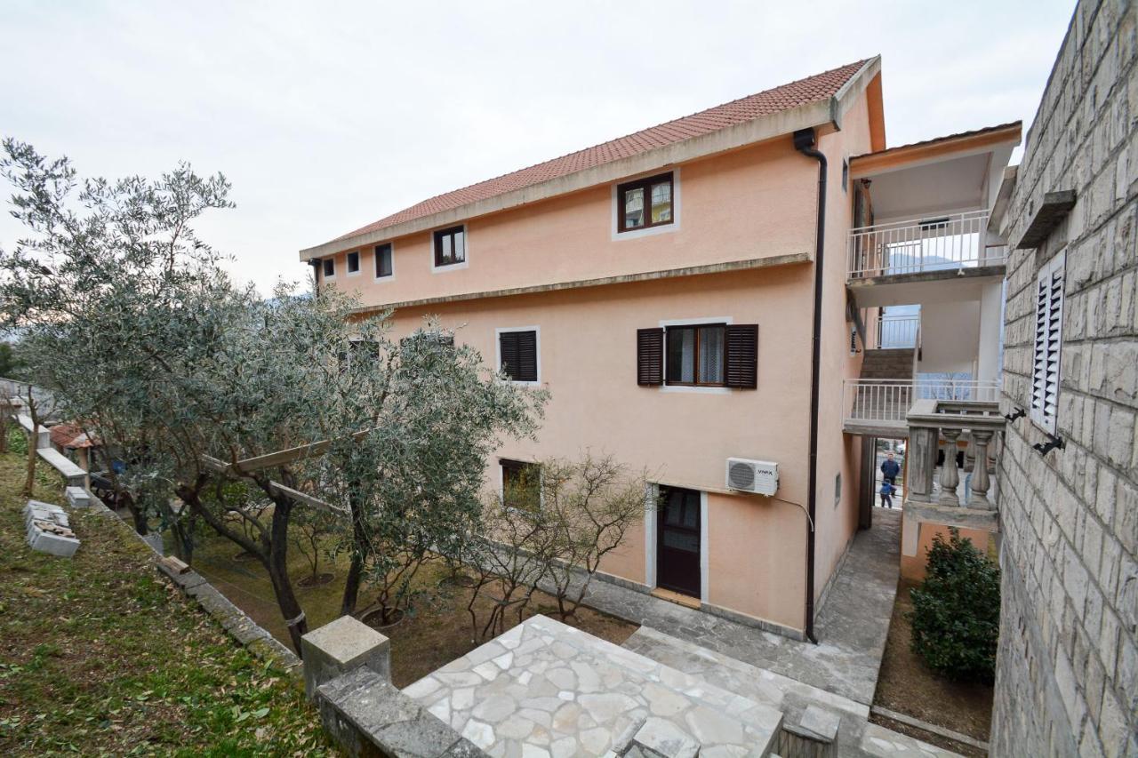 Modern Seaside Escape - Stunning Sea View - Private & Stylish Lejlighed Kotor Eksteriør billede