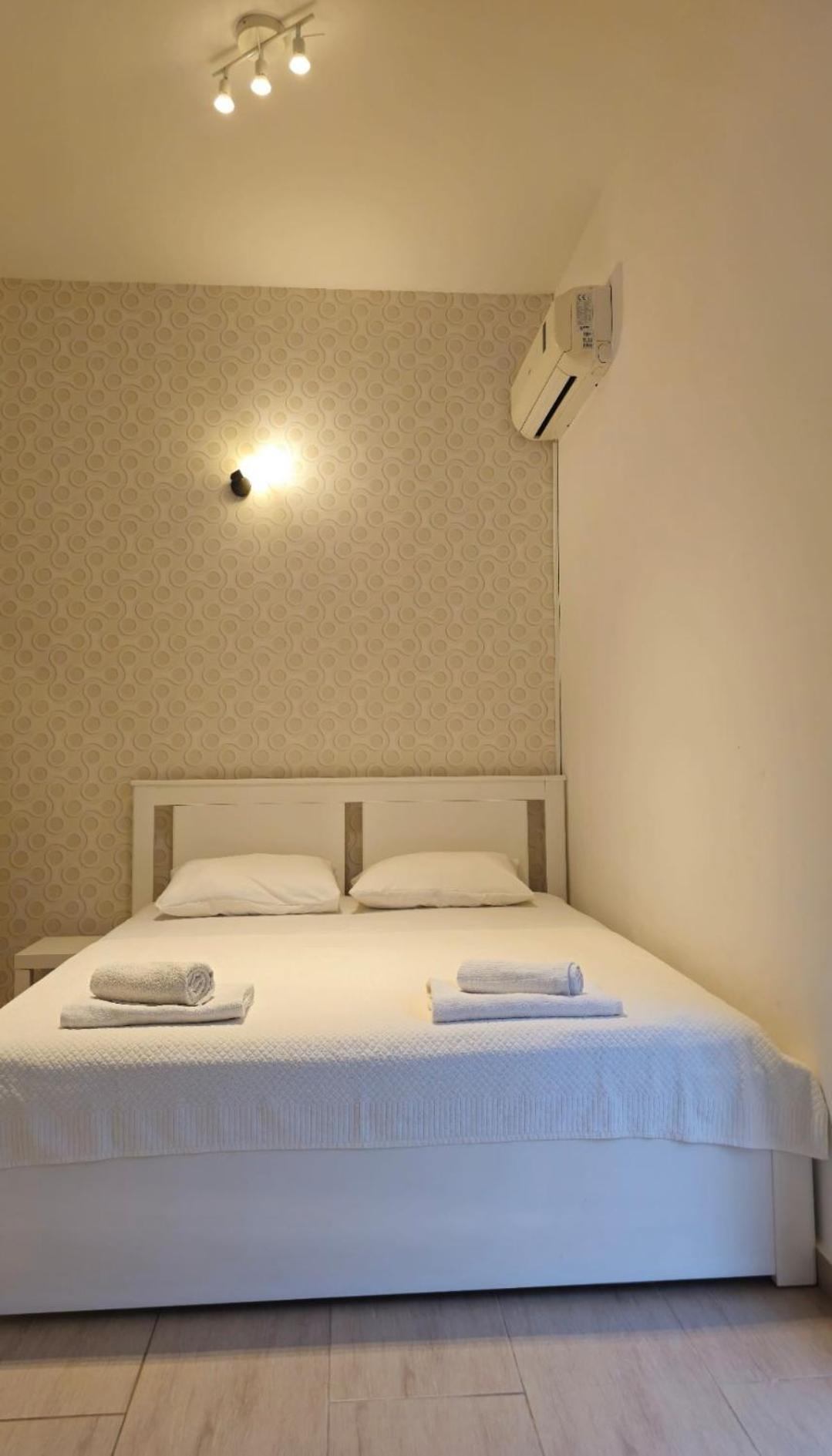 Modern Seaside Escape - Stunning Sea View - Private & Stylish Lejlighed Kotor Eksteriør billede