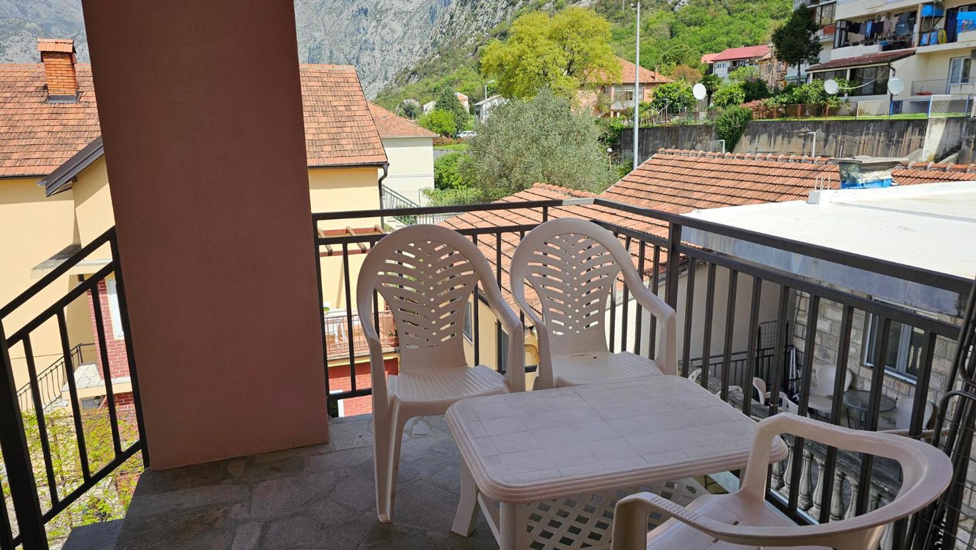 Modern Seaside Escape - Stunning Sea View - Private & Stylish Lejlighed Kotor Eksteriør billede