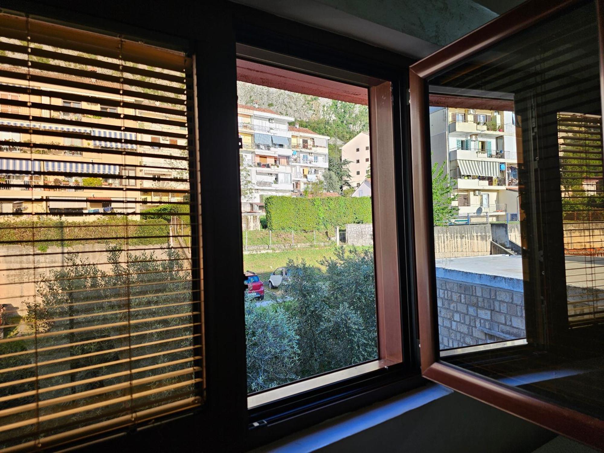 Modern Seaside Escape - Stunning Sea View - Private & Stylish Lejlighed Kotor Eksteriør billede