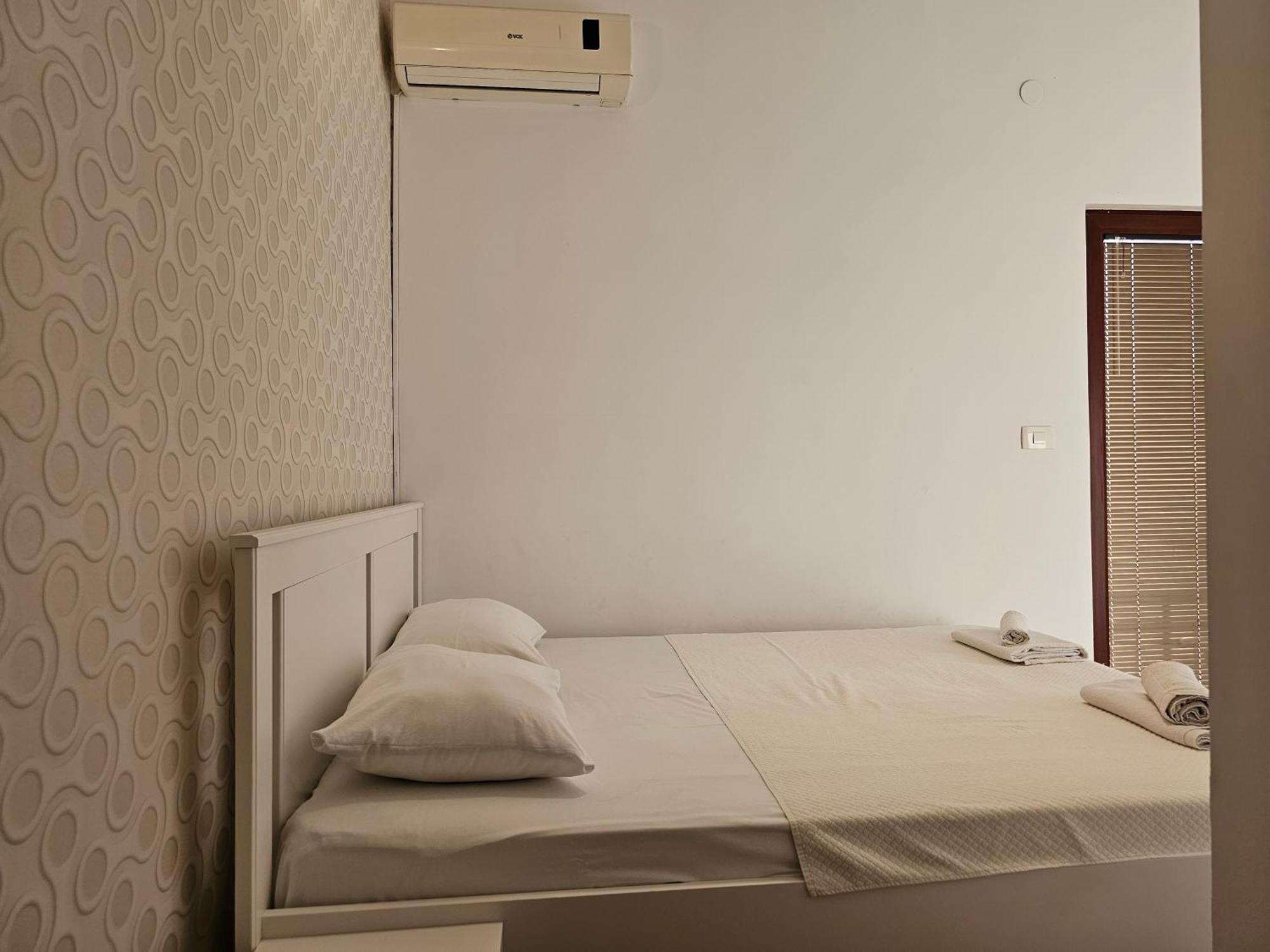 Modern Seaside Escape - Stunning Sea View - Private & Stylish Lejlighed Kotor Eksteriør billede